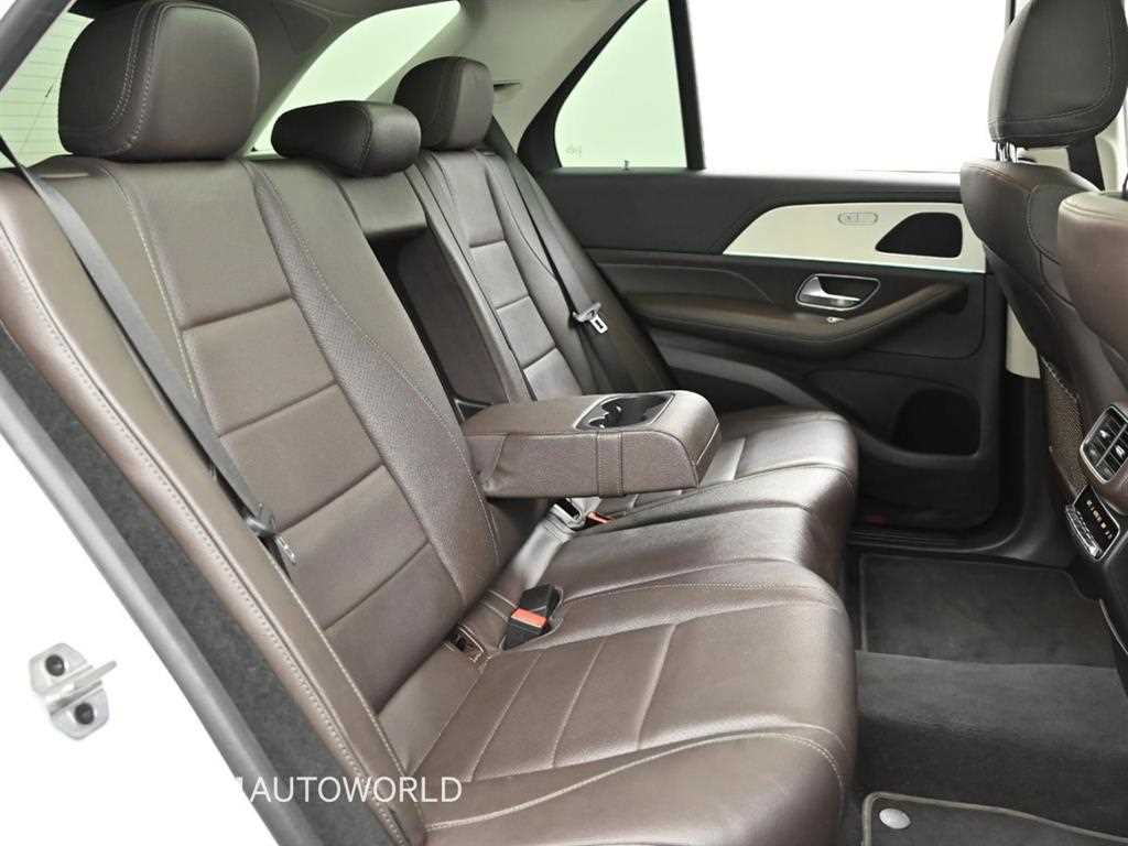 Mercedes Benz GLE Class - Vista 12