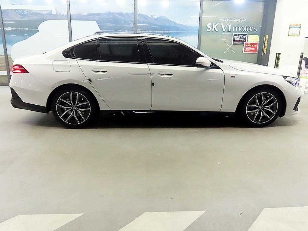 BMW 5 Series - Vista 3