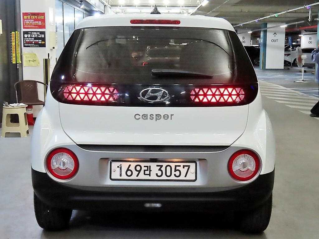 HYUNDAI Casper - Vista 5