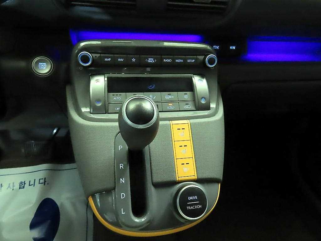HYUNDAI Casper - Vista 12
