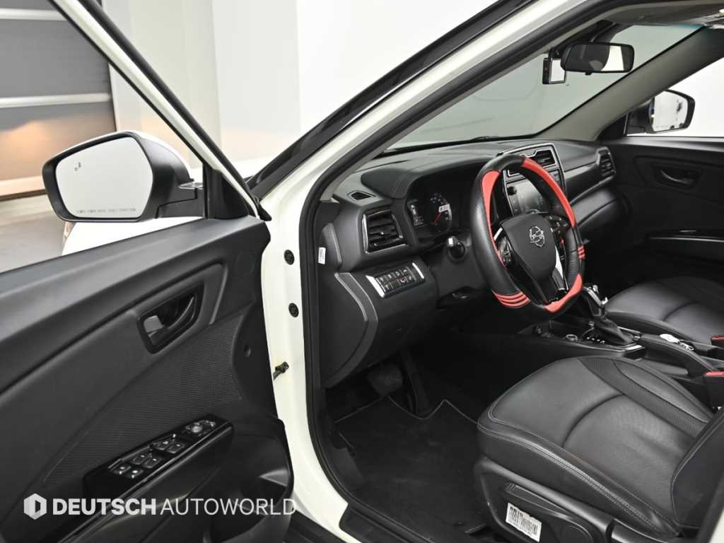 Ssangyong Tivoli - Vista 11