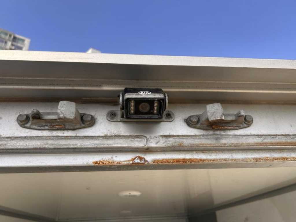 Small Truck Normal Box(Low Deck) - Vista 6