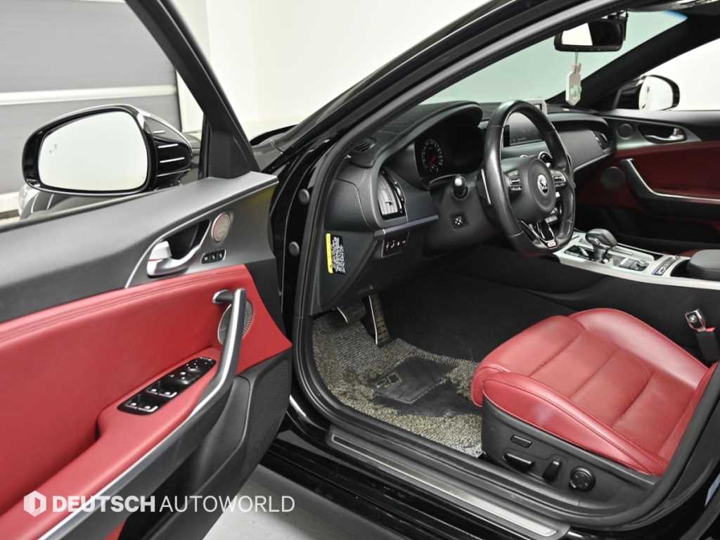 KIA Stinger - Vista 11