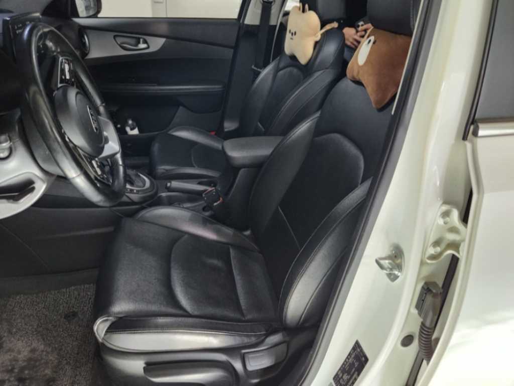 KIA K3 - Vista 5