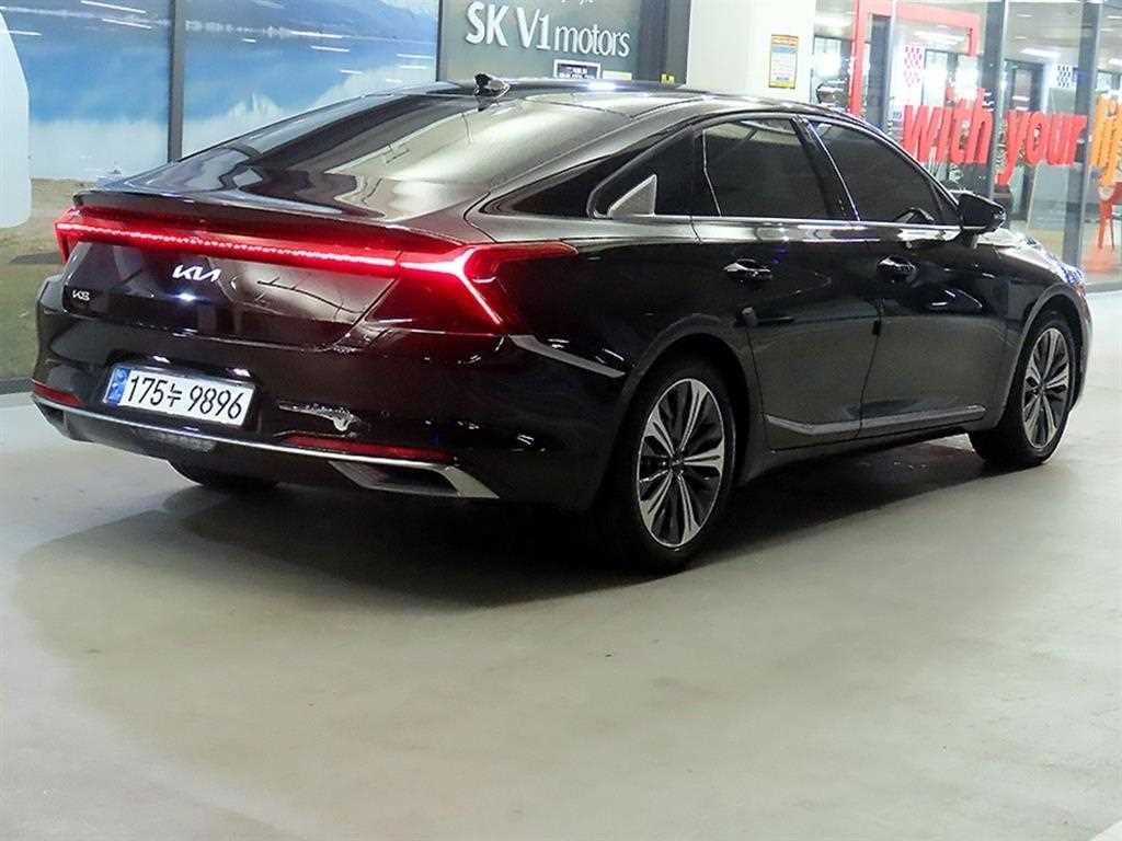 KIA K8 - Vista 4