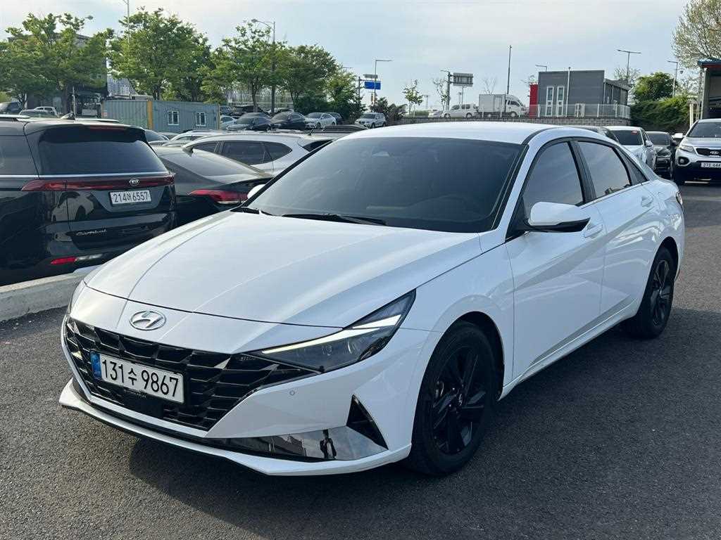 HYUNDAI Avante 2021 Blanco - Importación desde Corea - HF Imports Iquique - Foto 1