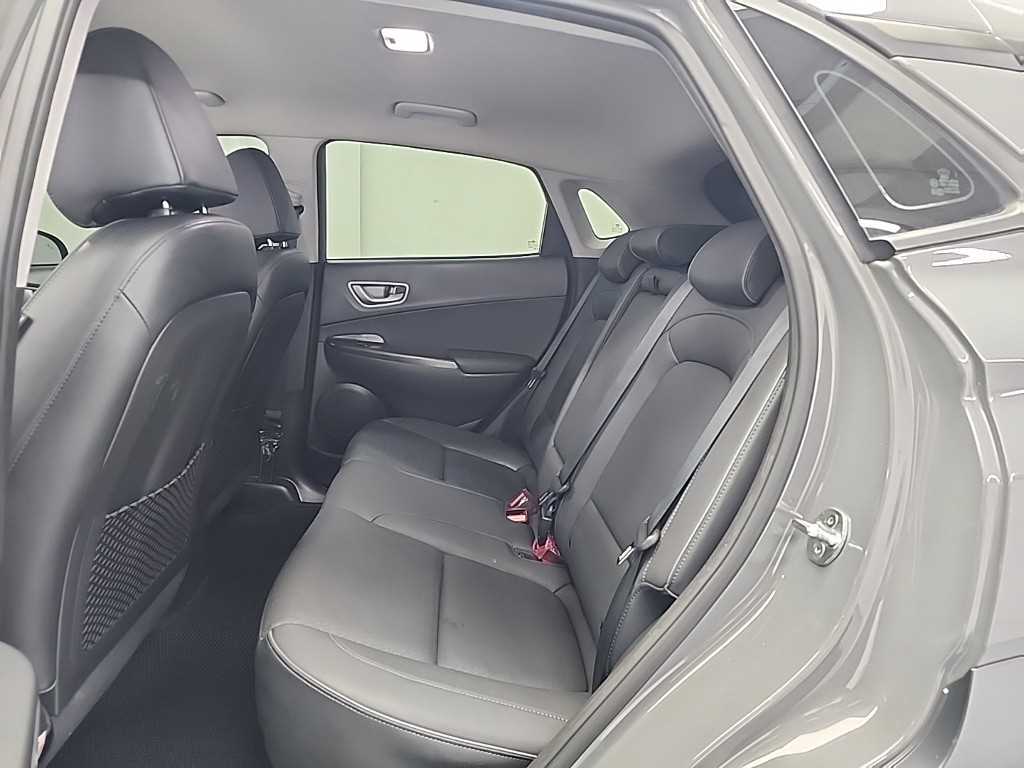 HYUNDAI Kona - Vista 12