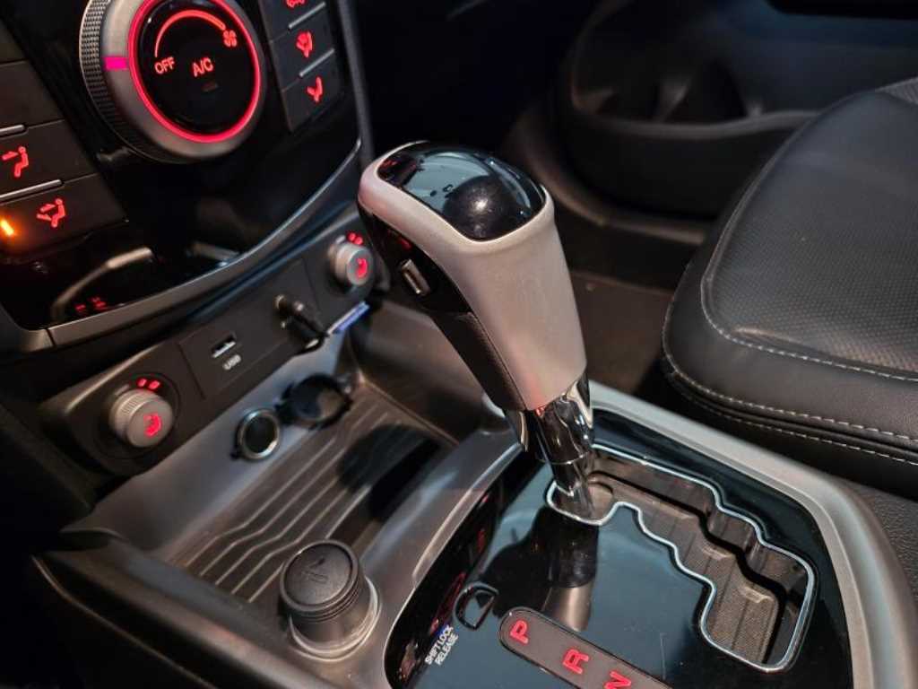 Ssangyong Tivoli - Vista 7