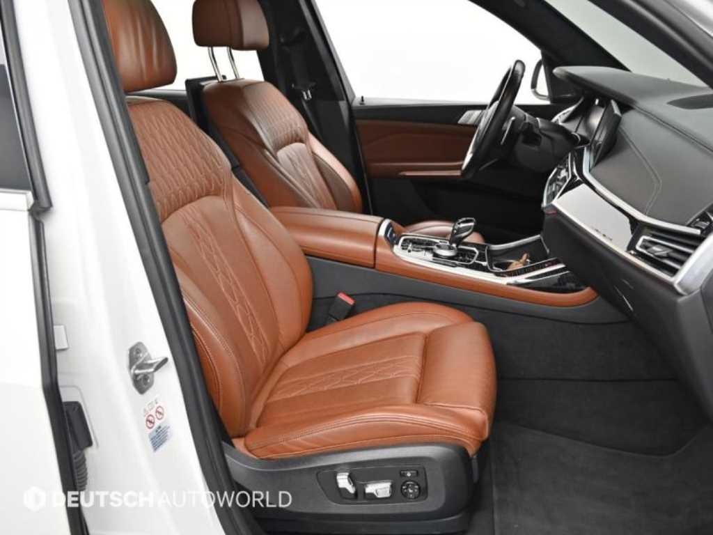 BMW X7 - Vista 10