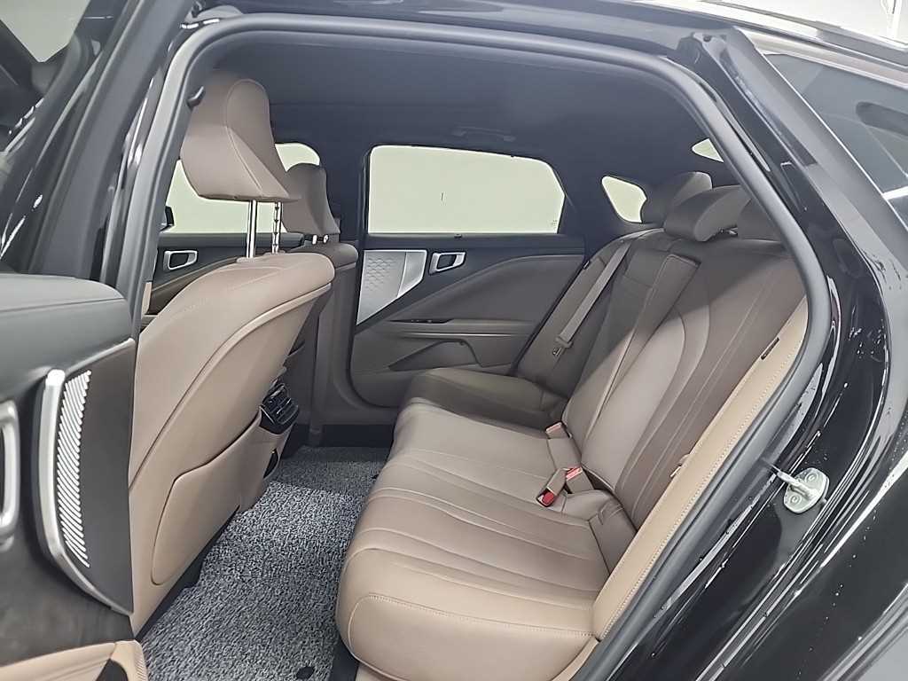 KIA K8 - Vista 12