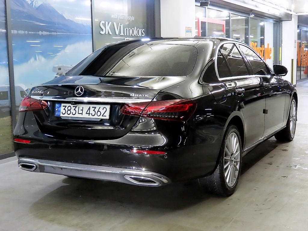 Mercedes Benz E class - Vista 4