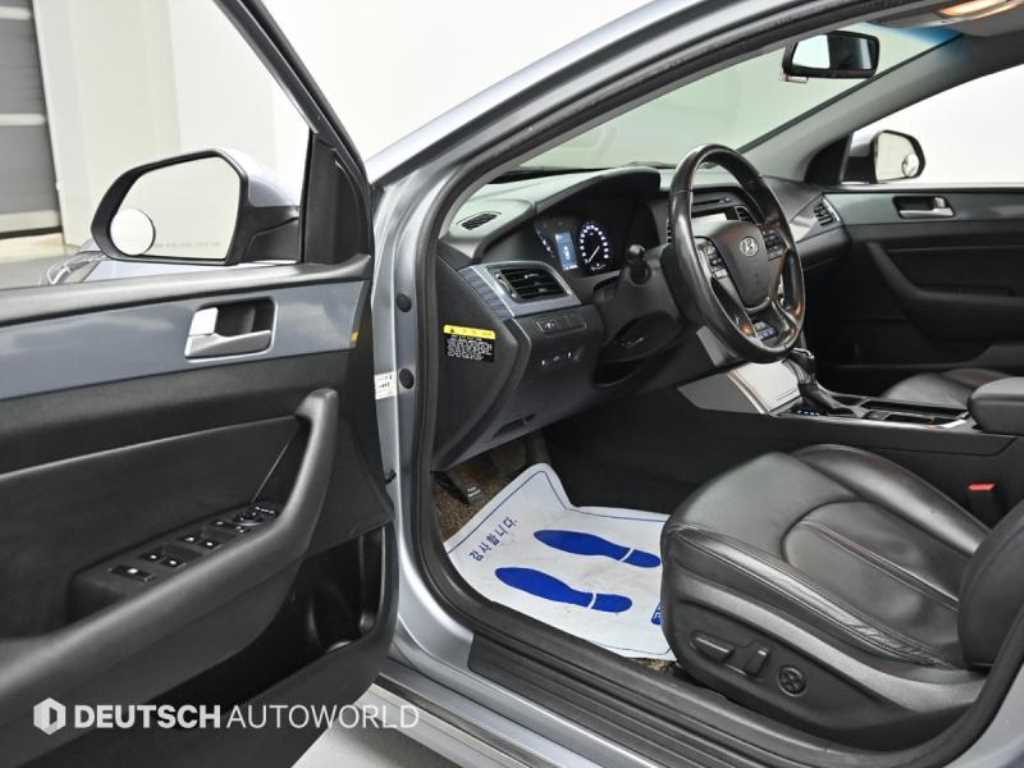 HYUNDAI Sonata - Vista 11