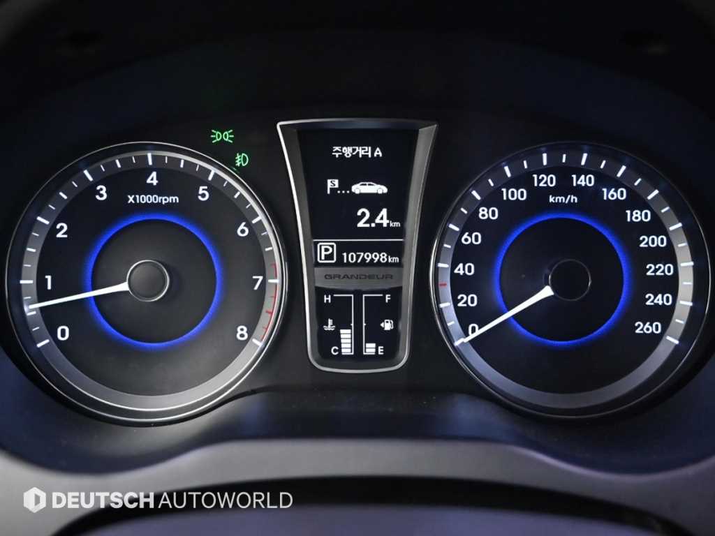 HYUNDAI Grandeur - Vista 8