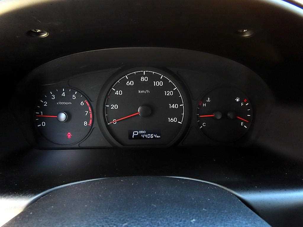 HYUNDAI Starex - Vista 10
