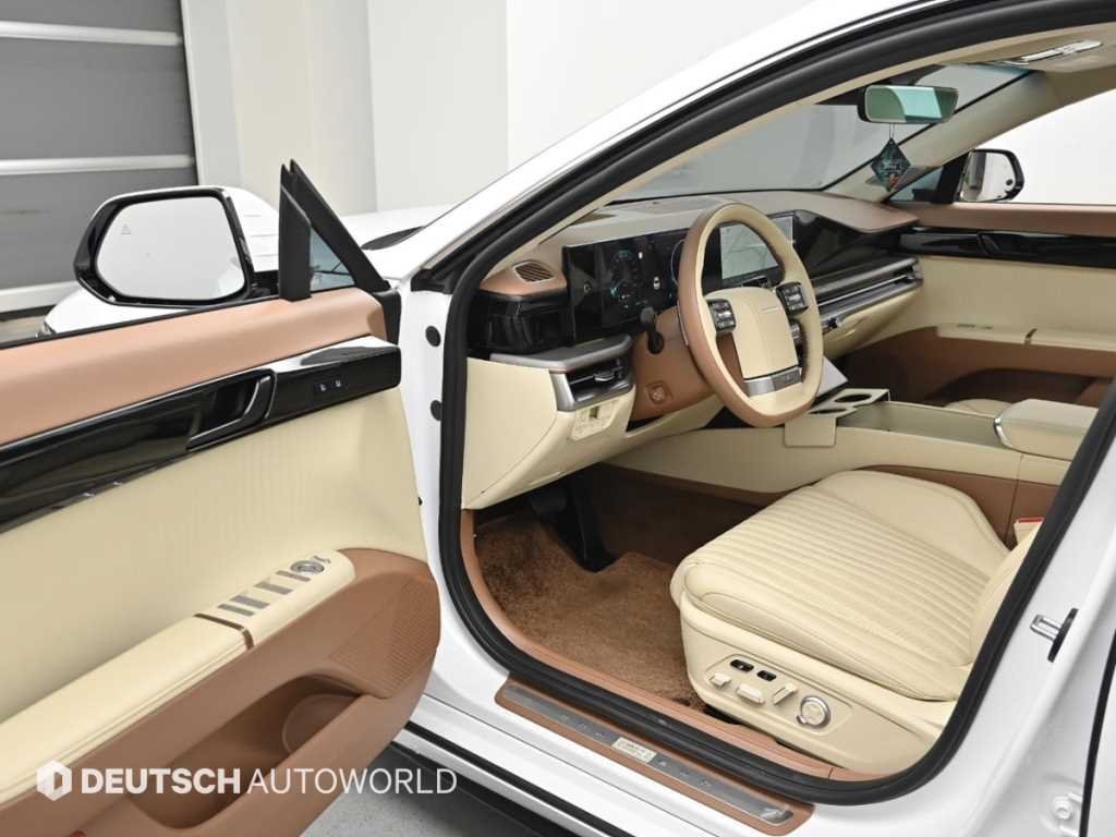 HYUNDAI Grandeur - Vista 11