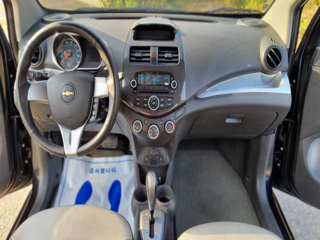 Chevrolet Spark - Vista 11