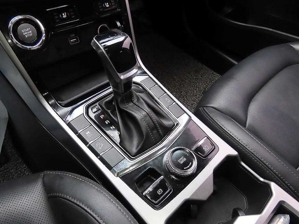 Ssangyong Korando - Vista 10