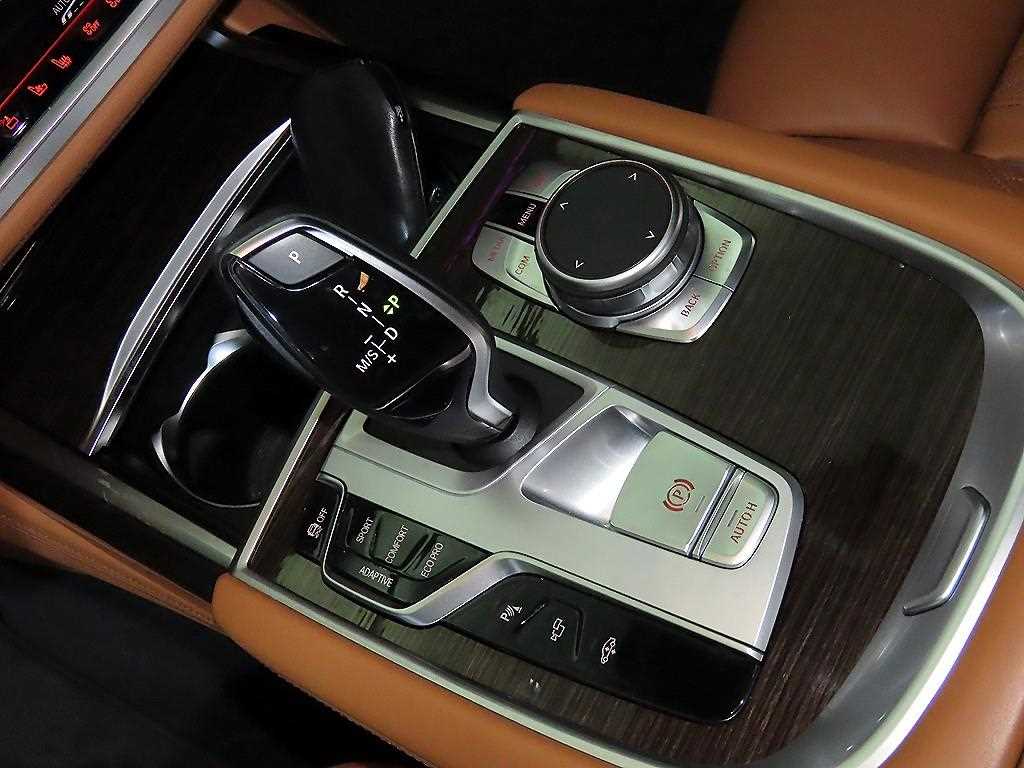 BMW 7 Series - Vista 12