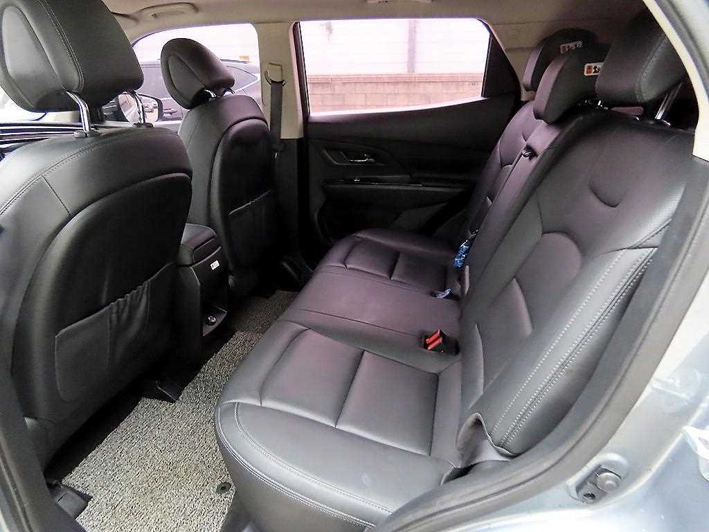Ssangyong Korando - Vista 6