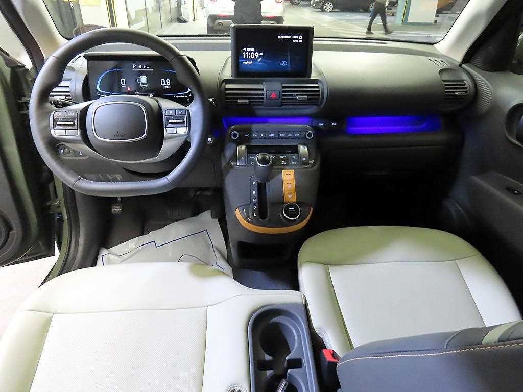 HYUNDAI Casper - Vista 10