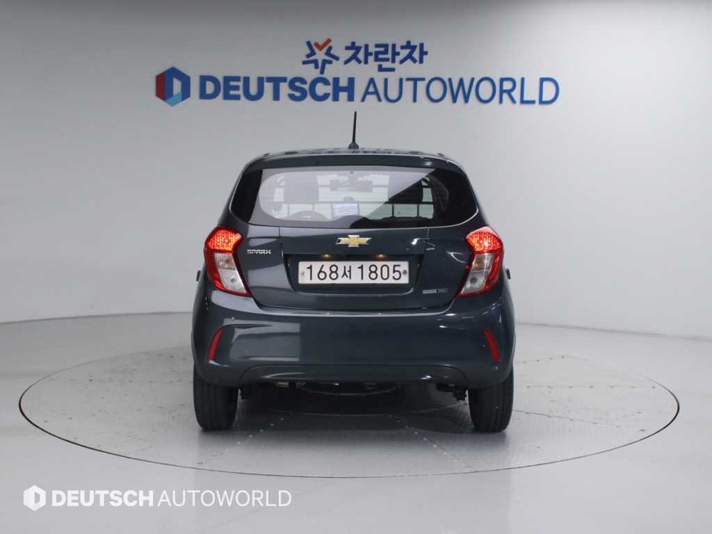 Chevrolet Spark - Vista 4