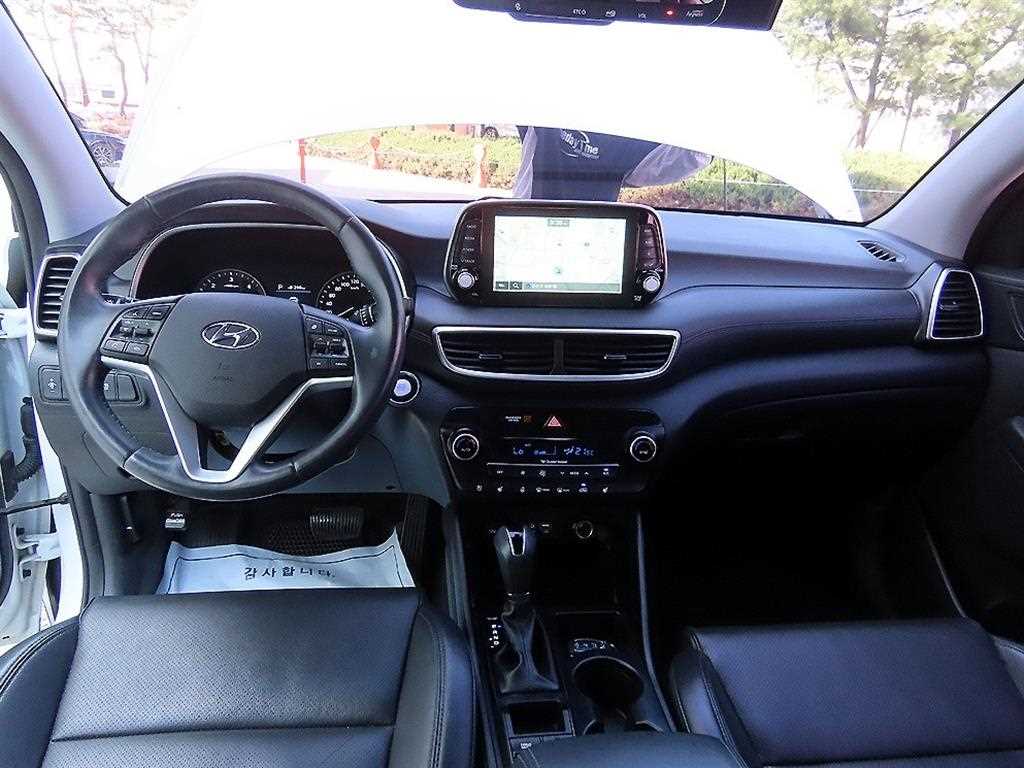 HYUNDAI Tucson - Vista 7