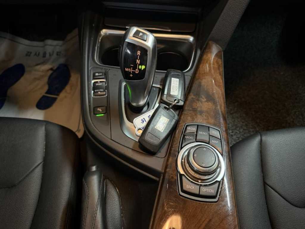 BMW 3 series 2012 - Importación desde Corea - HF Imports Iquique - Foto 15