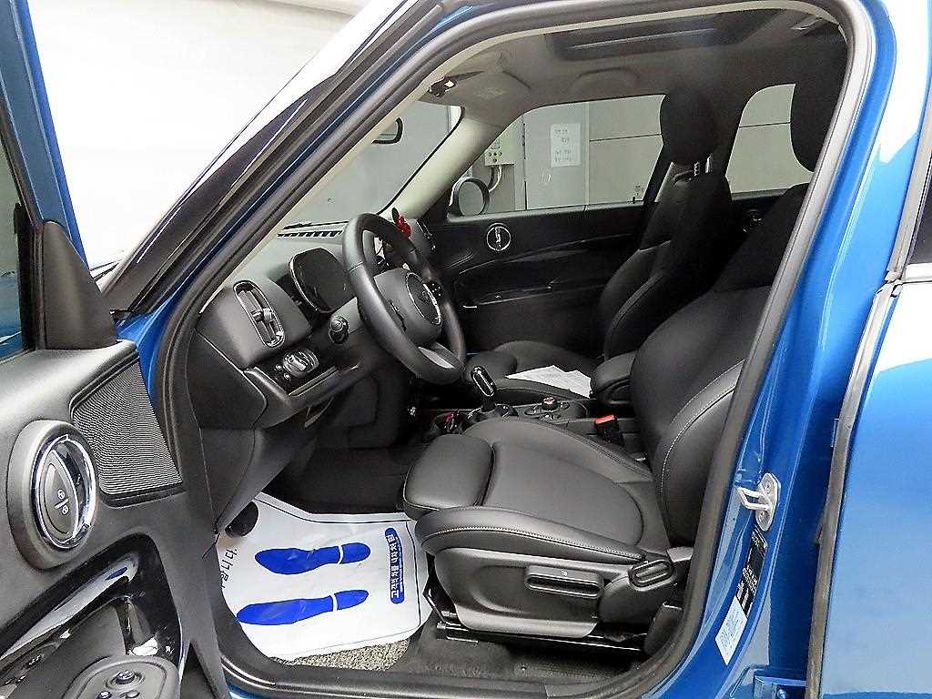 Mini Countryman - Vista 5