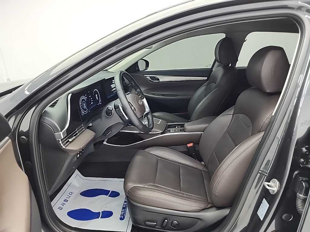 HYUNDAI Grandeur - Vista 12