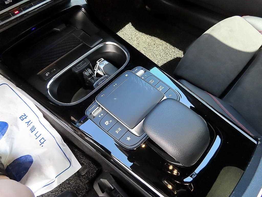 Mercedes Benz CLA Class - Vista 12