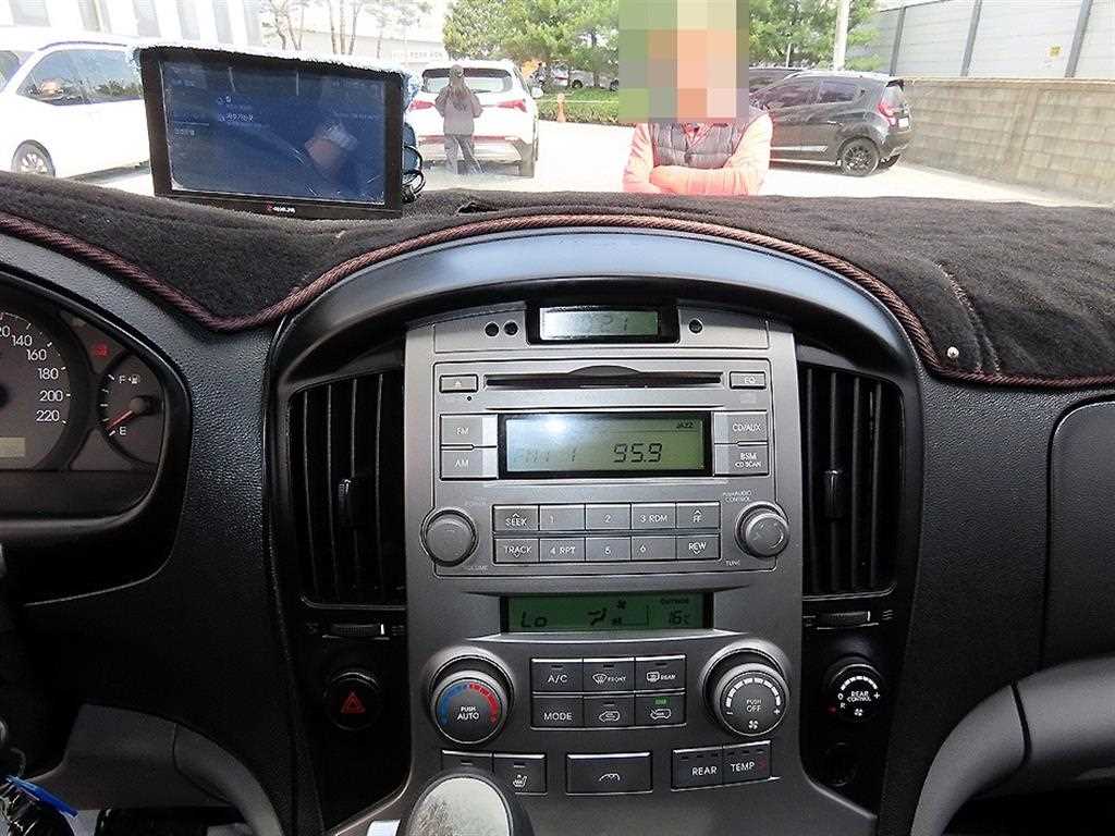 HYUNDAI Starex 2010 Plateado - Importación desde Corea - HF Imports Iquique - Foto 13