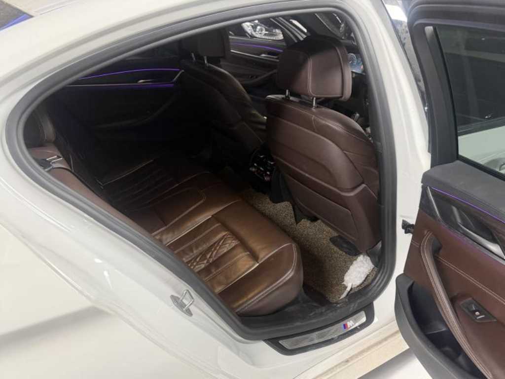 BMW 5 Series - Vista 7