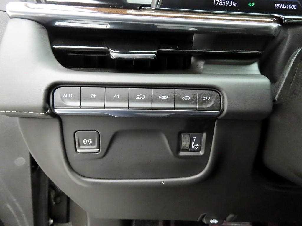 Cadillac Escalade - Vista 12