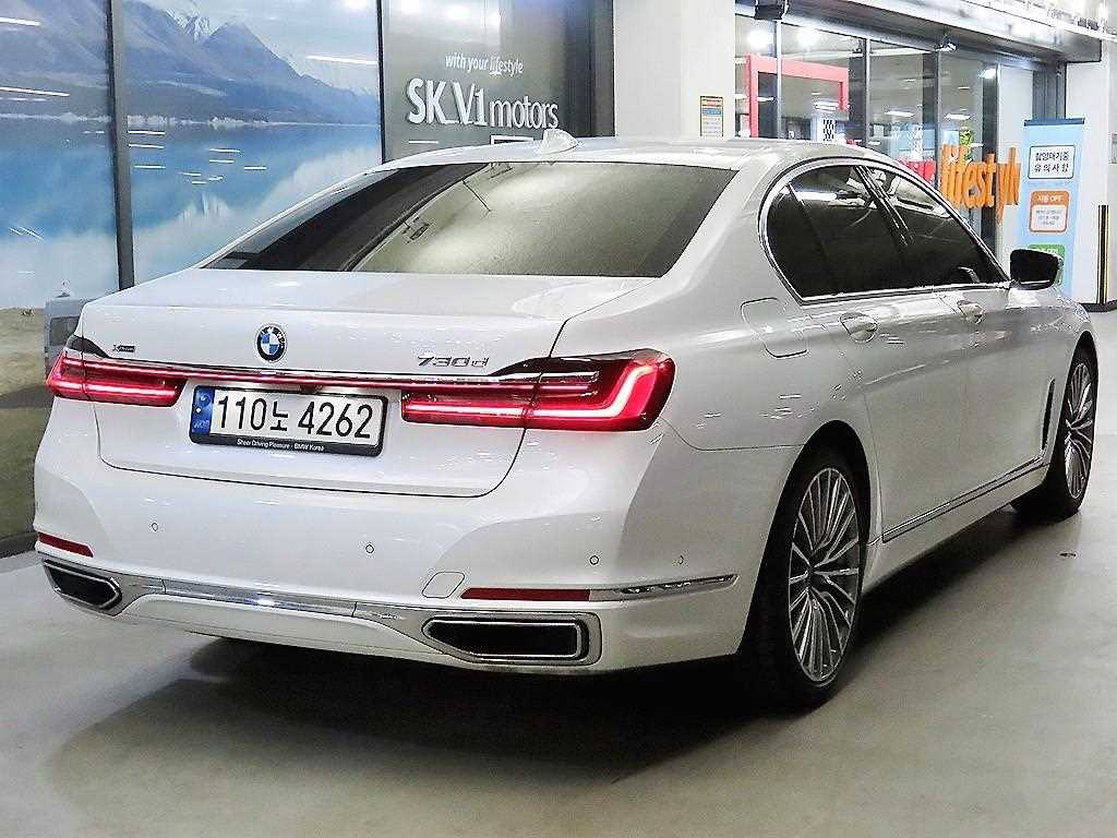 BMW 7 Series - Vista 4