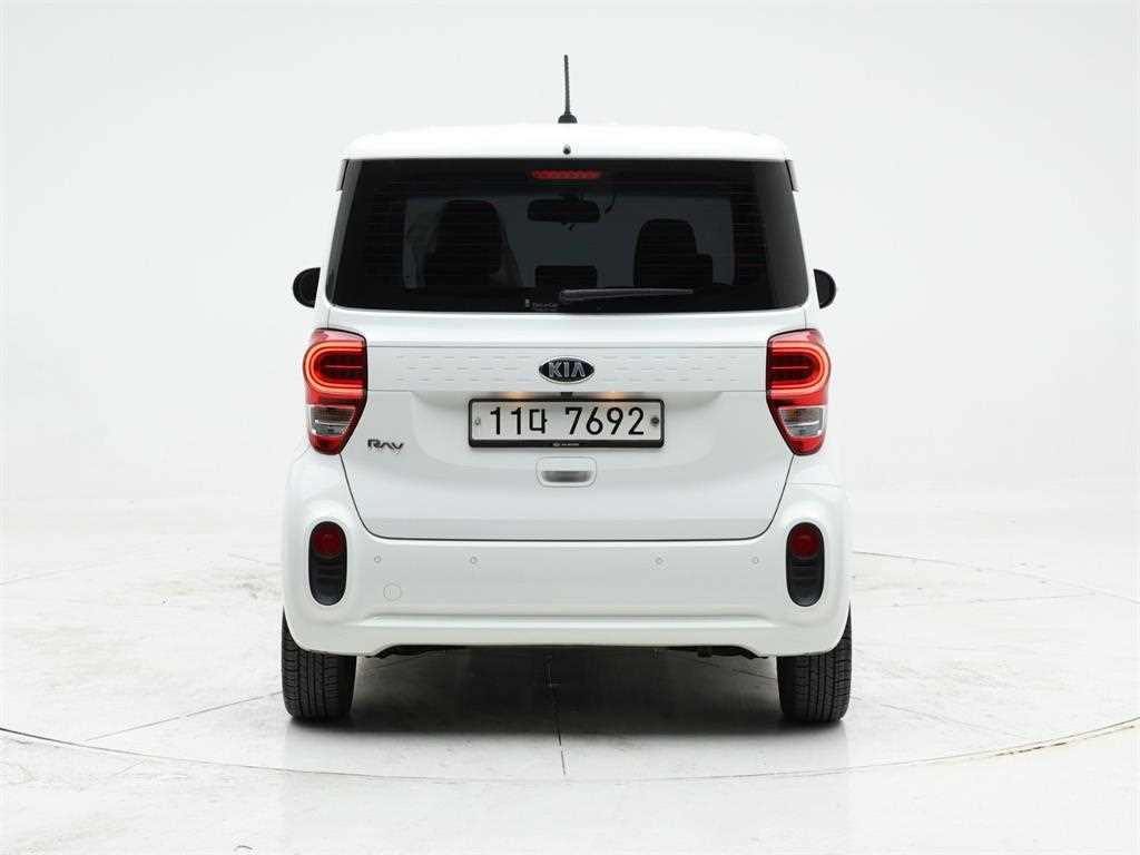 KIA Ray - Vista 5