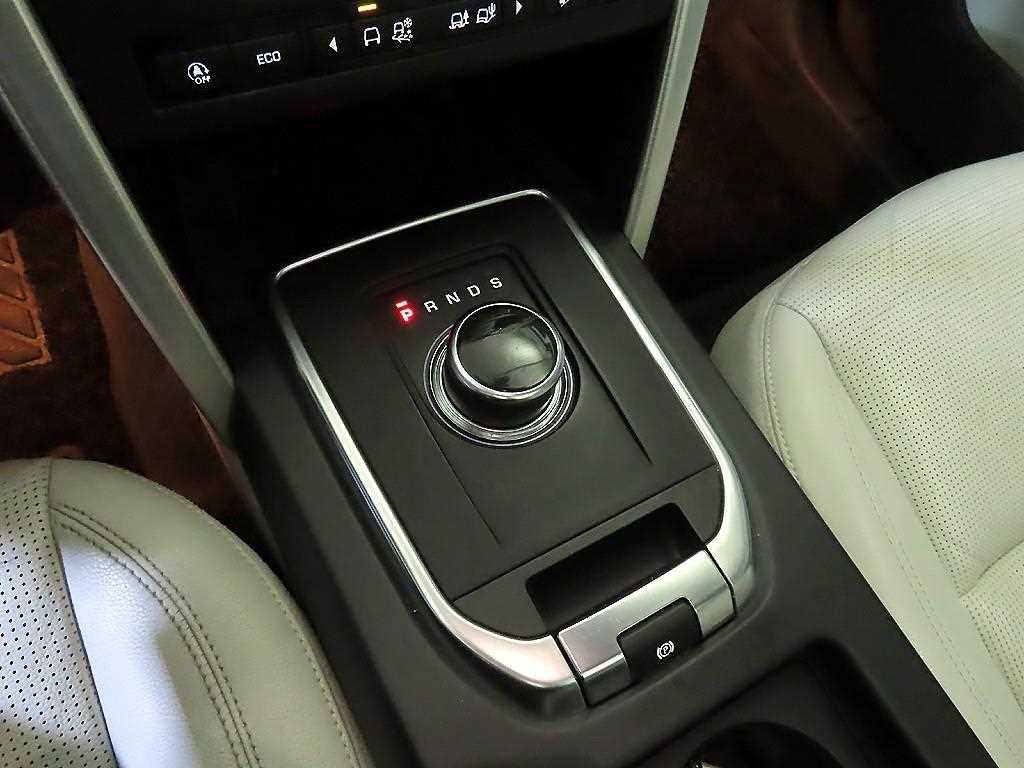 Land Rover Discovery Sports - Vista 12