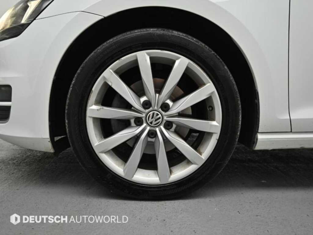 Volkswagen Golf - Vista 5