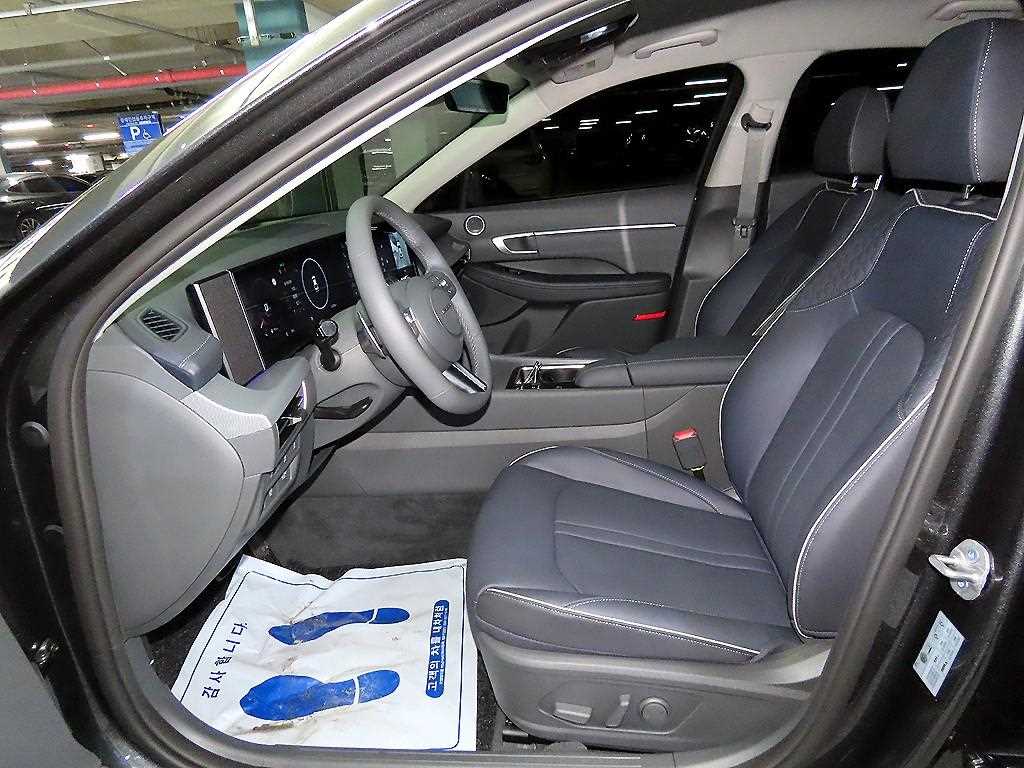 HYUNDAI Sonata - Vista 6