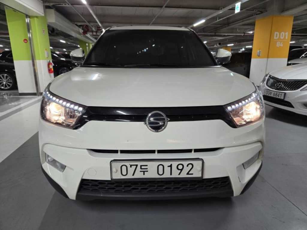 Ssangyong Tivoli 2016 - Importación desde Corea - HF Imports Iquique - Foto 1