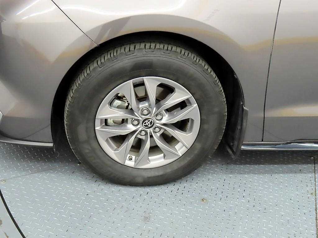 Toyota Siena 2022 Gris - Importación desde Corea - HF Imports Iquique - Foto 20
