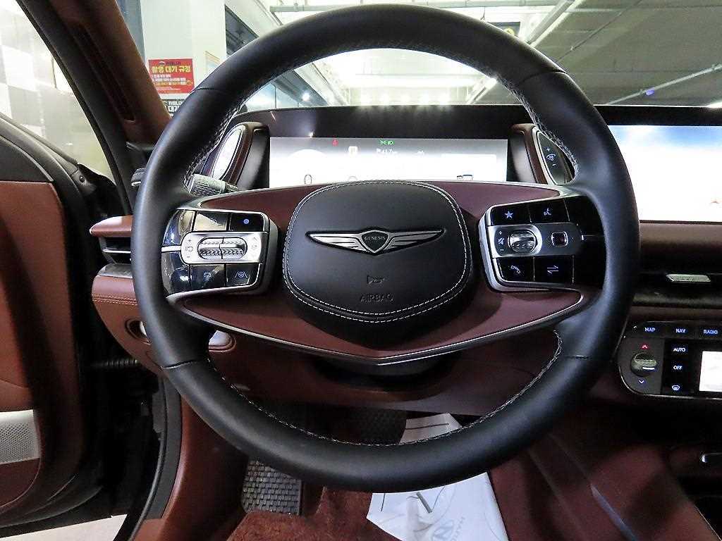 Genesis G90 - Vista 8