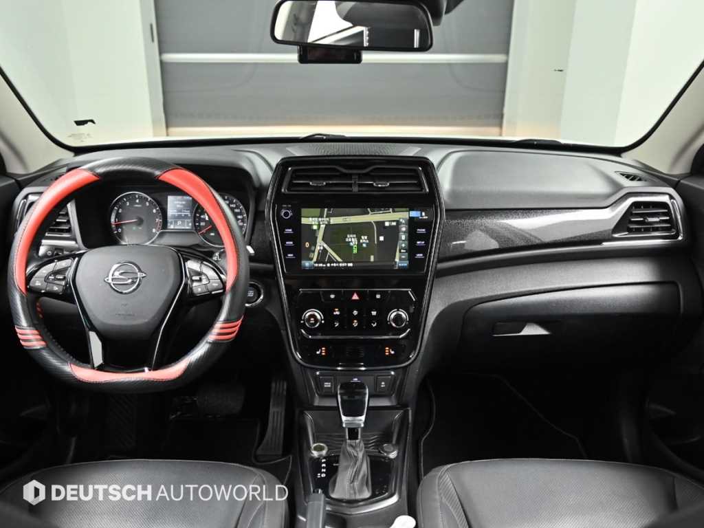 Ssangyong Tivoli - Vista 8