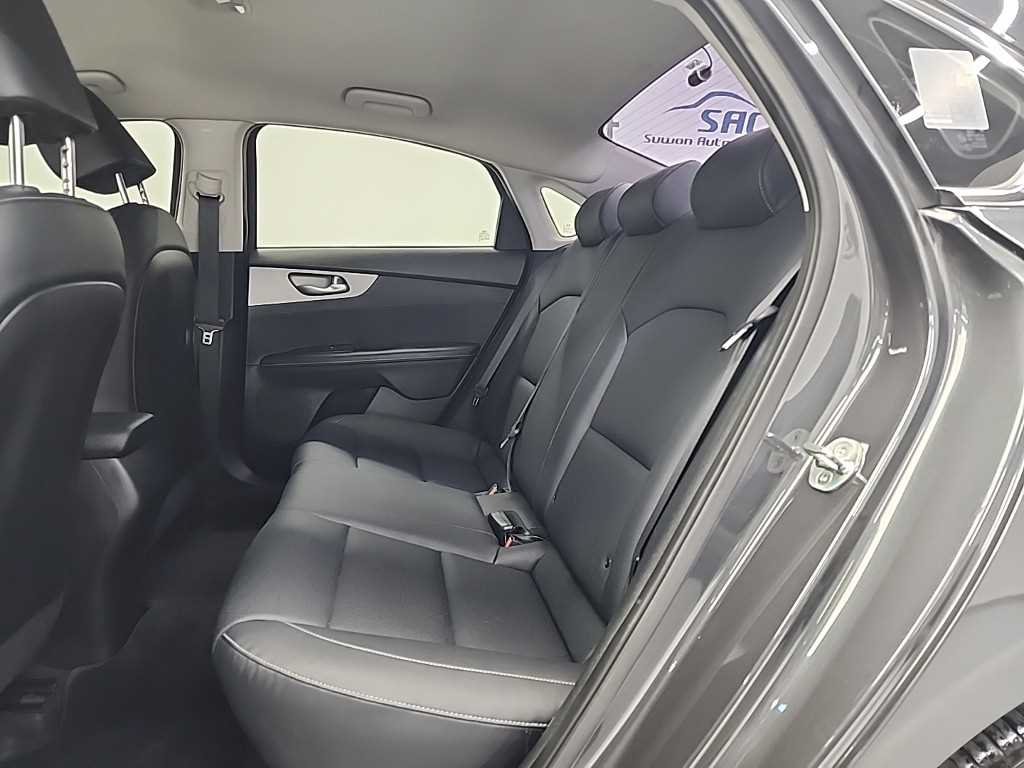 KIA K3 - Vista 12