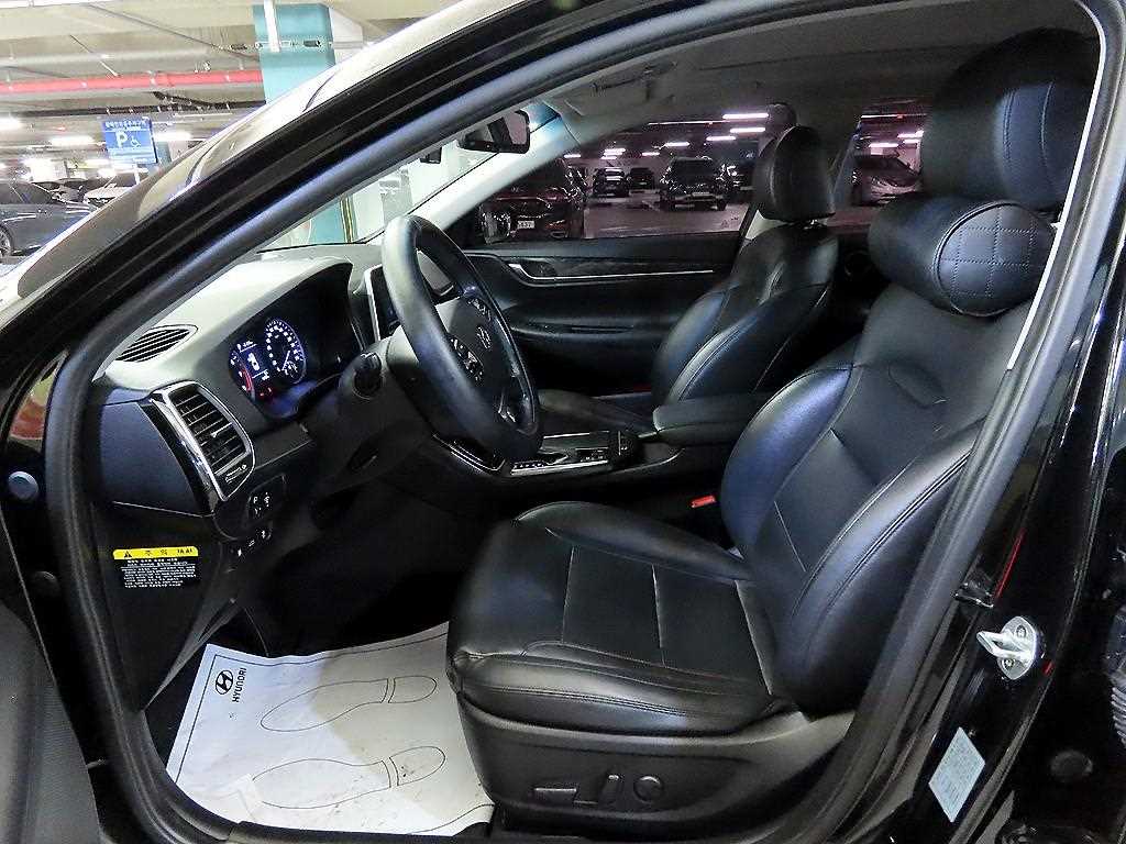 HYUNDAI Grandeur - Vista 6