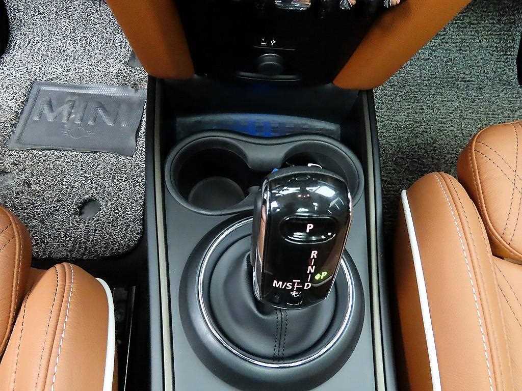 Mini Countryman - Vista 10