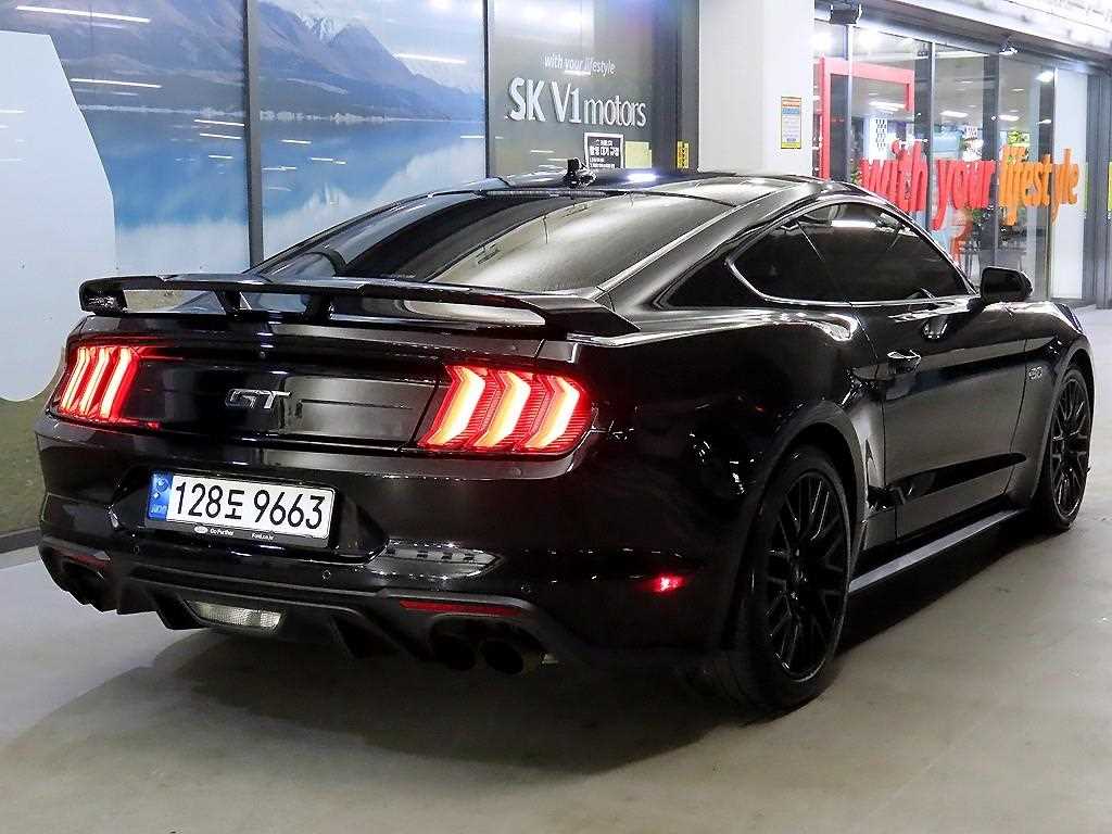 Ford Mustang - Vista 4