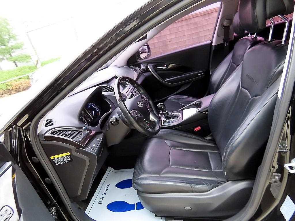 HYUNDAI Grandeur - Vista 5