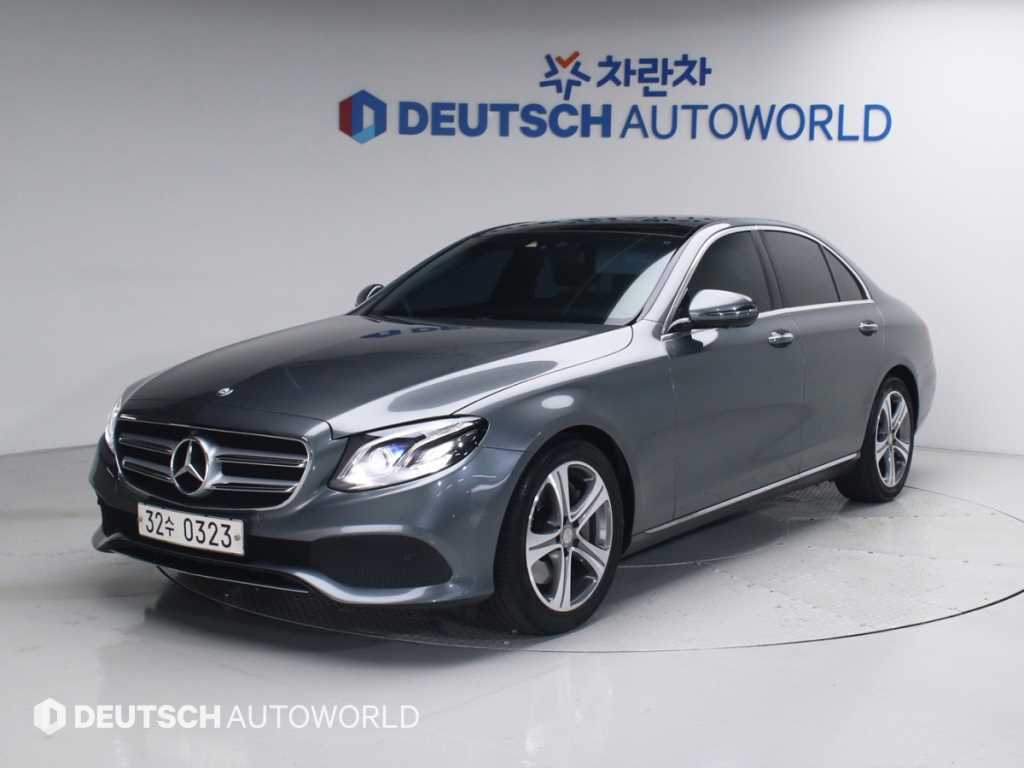 Mercedes Benz E class - Vista 2