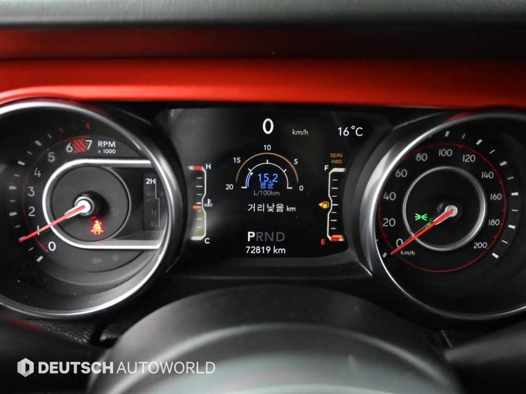 Jeep Wrangler - Vista 8
