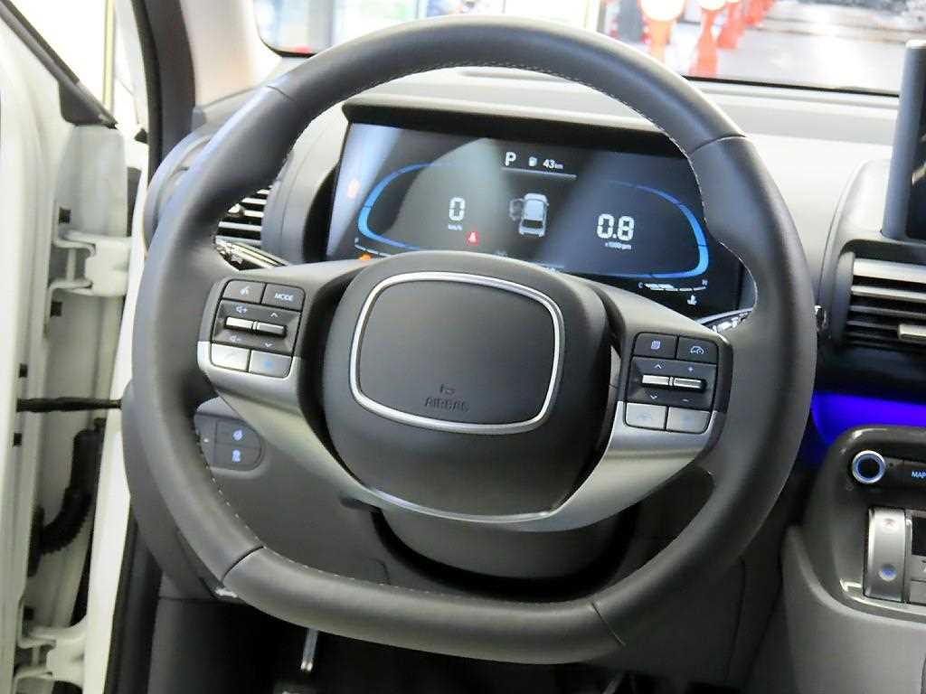 HYUNDAI Casper - Vista 8